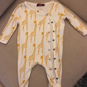Milkbarn giraffe baby footed onesie